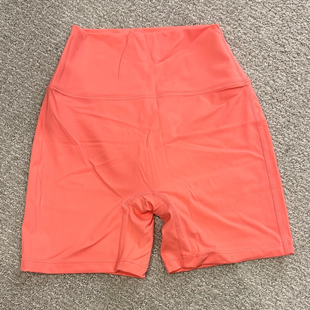 Milk stain active biker shorts